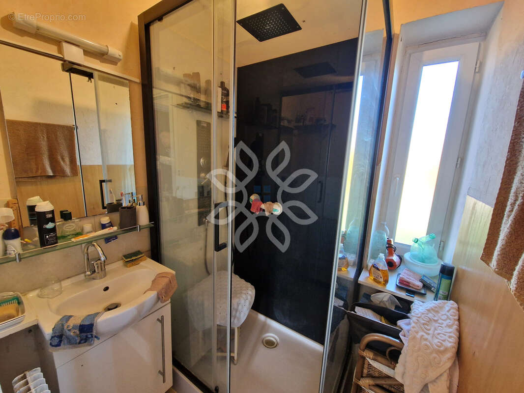 Autre à VILLENEUVE-D&#039;ALLIER