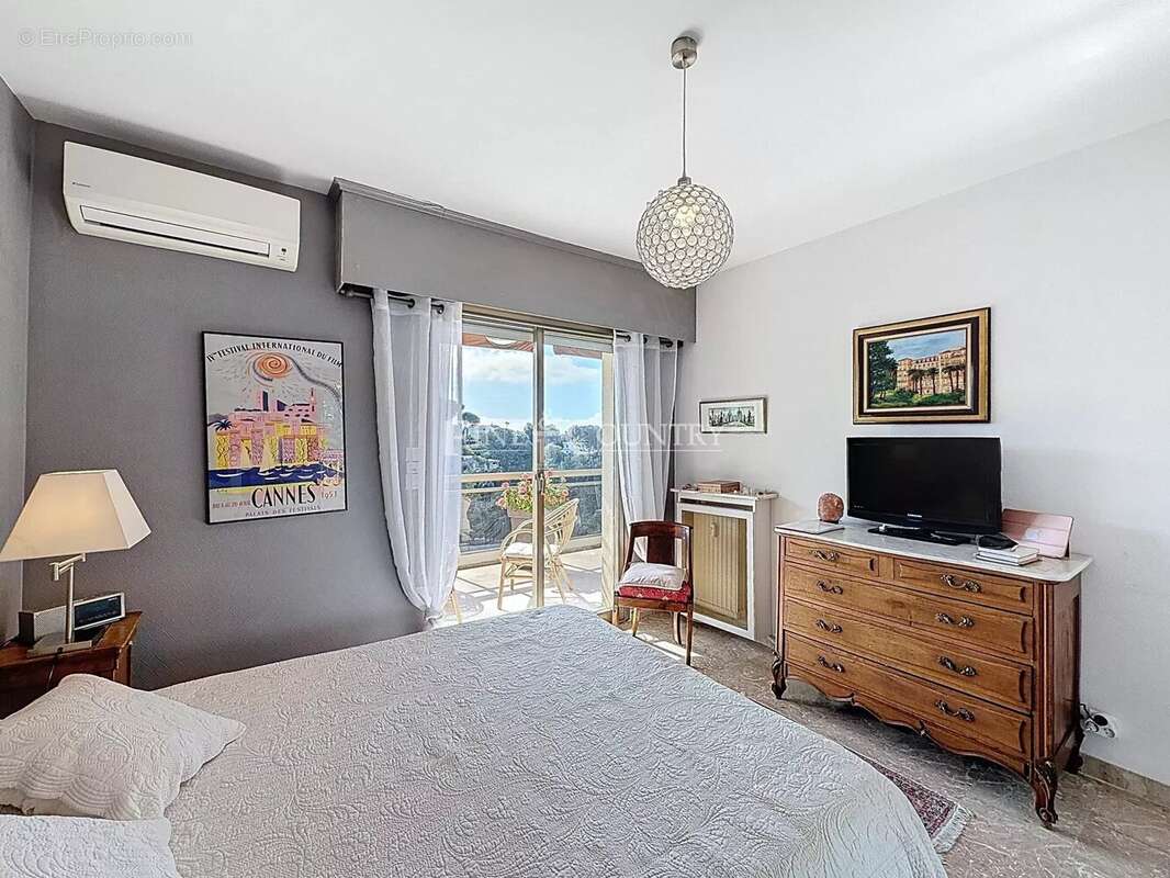 Appartement à LE CANNET