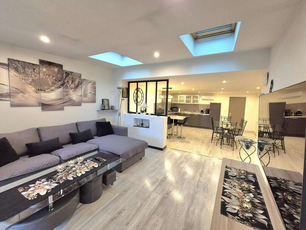 Photo 9 - Appartement à ROSNY-SUR-SEINE