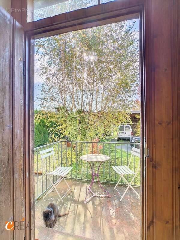 Maison à LACHAPELLE-SOUS-ROUGEMONT