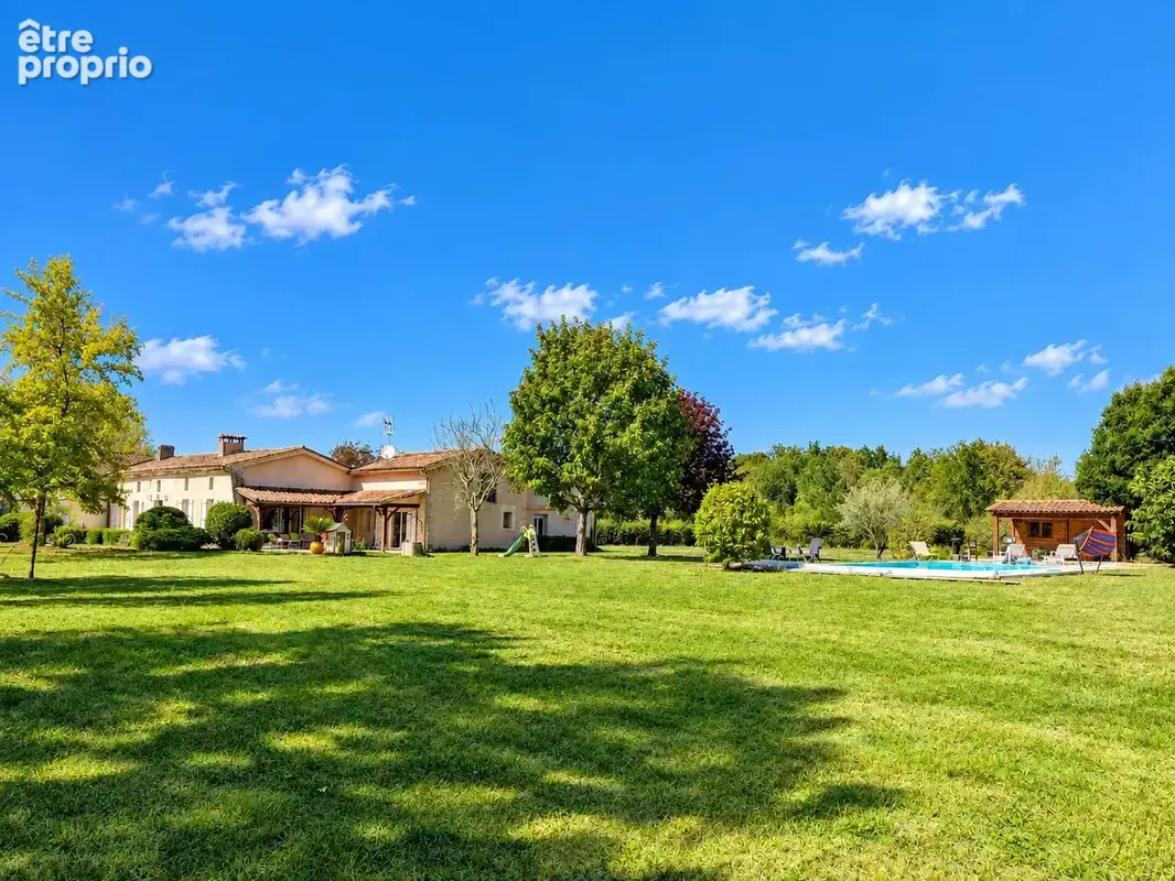 Photo Maison à Blaye au prix de 498 200€