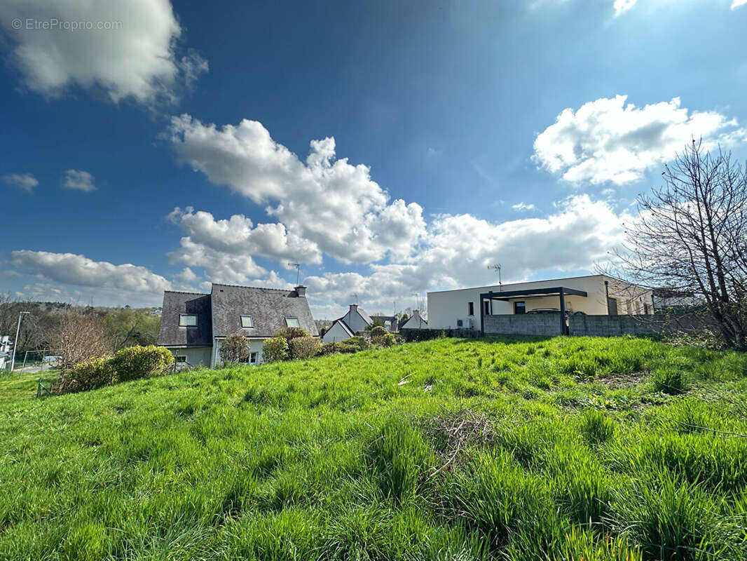 Terrain à LA FORET-FOUESNANT