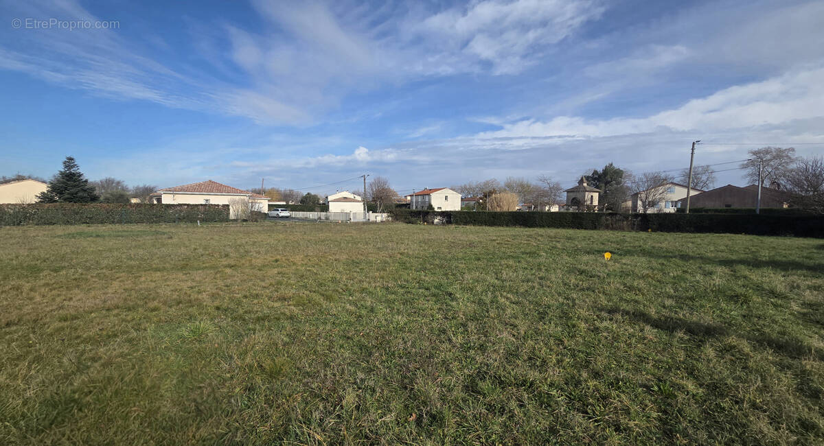 Terrain à SEMALENS