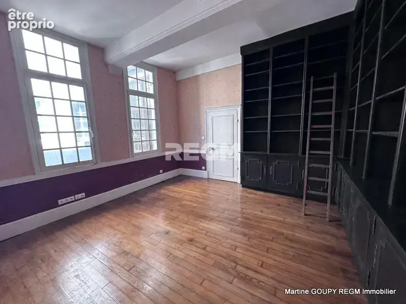 ORLEANS (45)   Centre / Cathédrale   Foncier sur 3 niveaux 360 m2 /sol - Investisseurs - photo 5