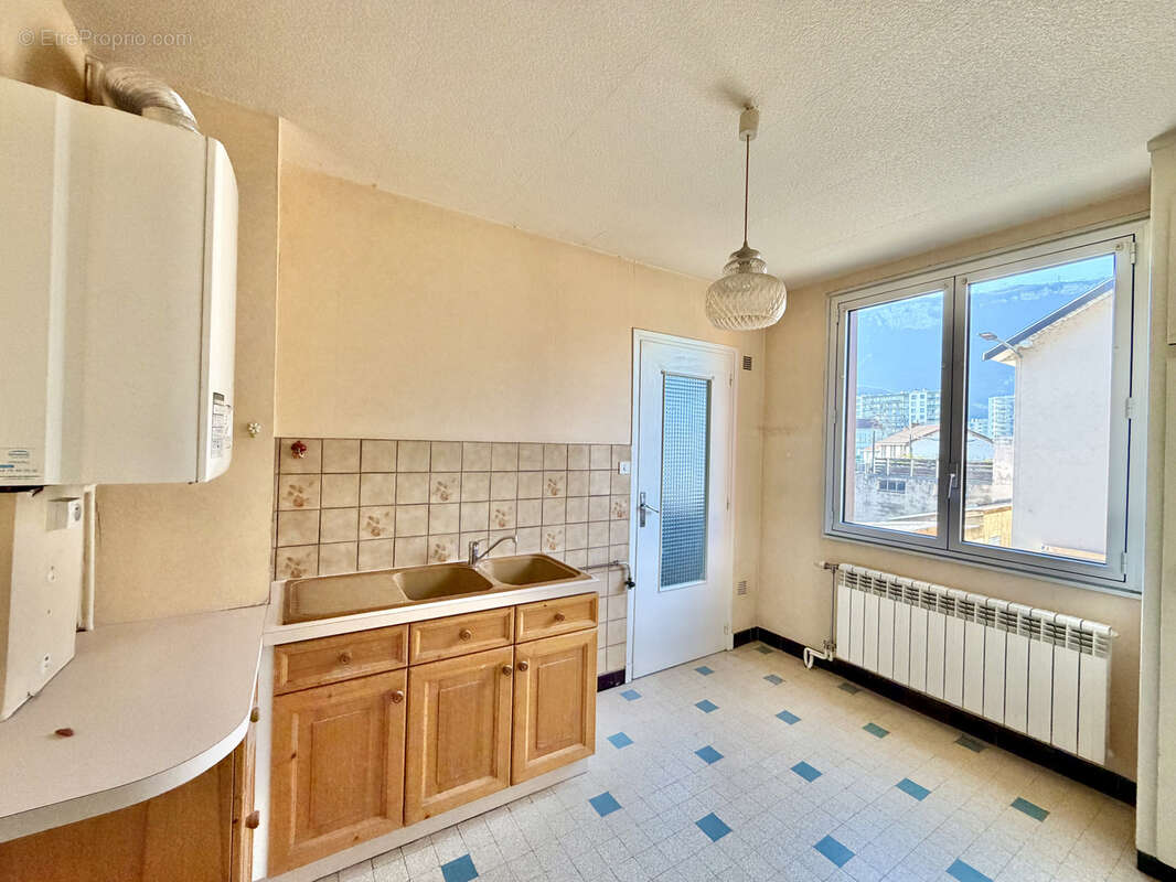 Appartement à FONTAINE