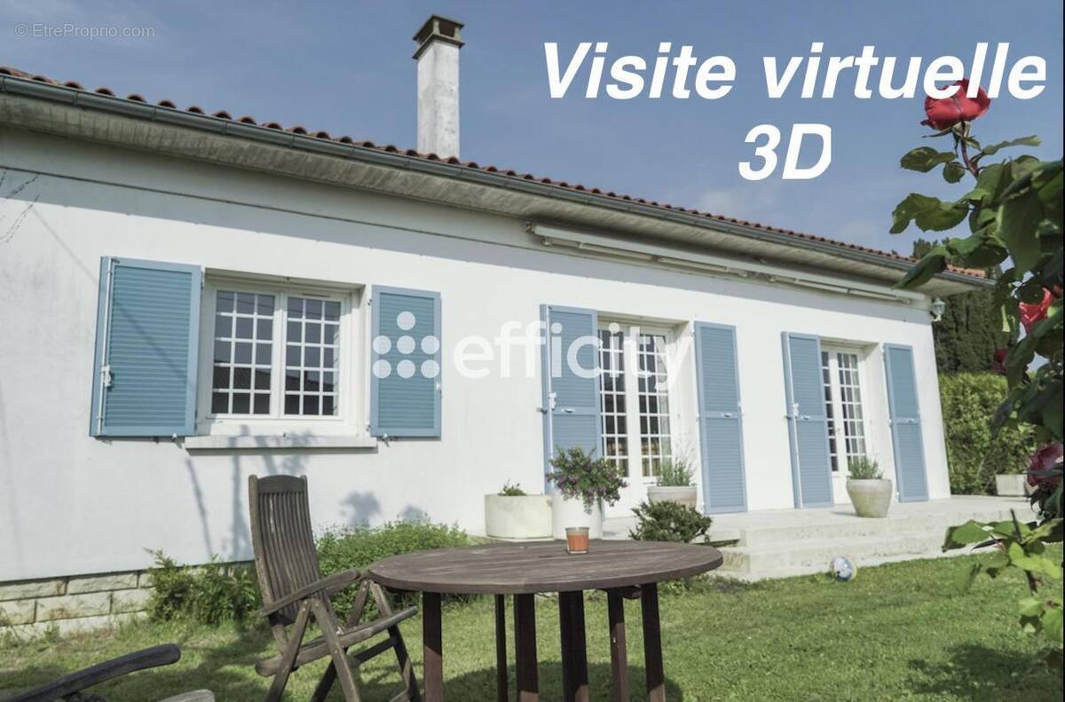 Maison à VAUX-SUR-MER