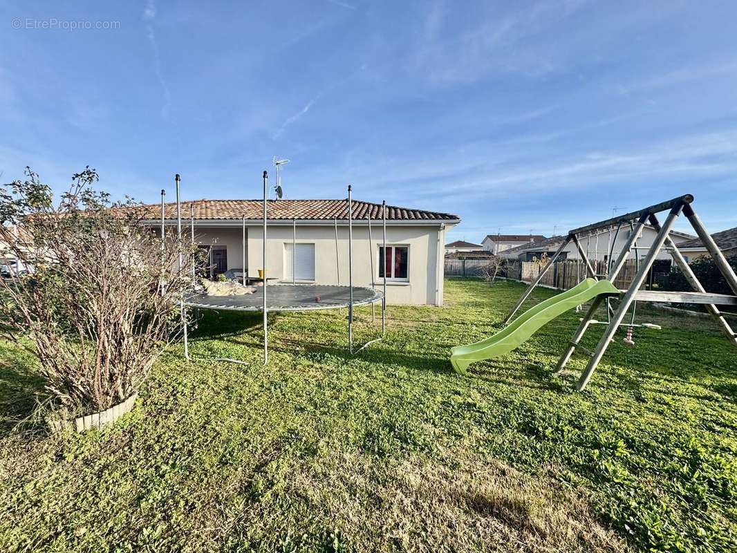 Maison à FONTENILLES