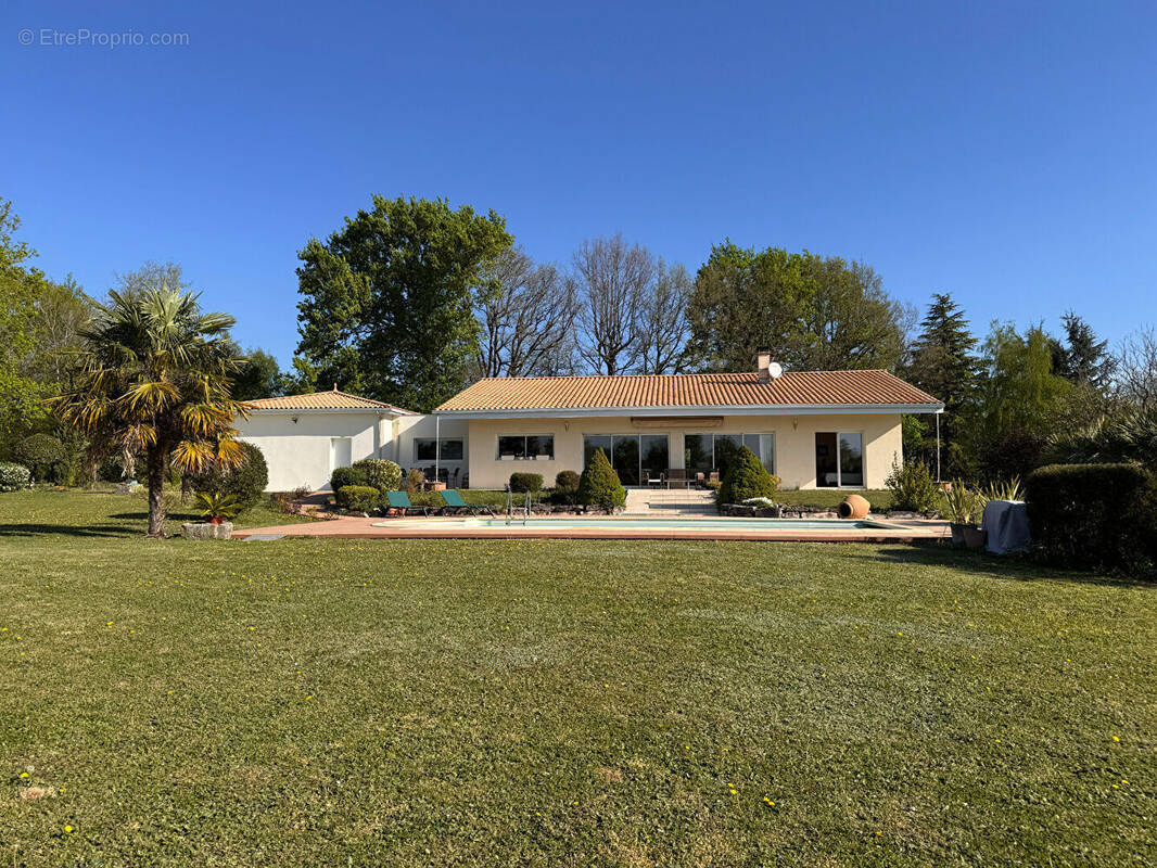 Maison à MARSAC-SUR-L&#039;ISLE