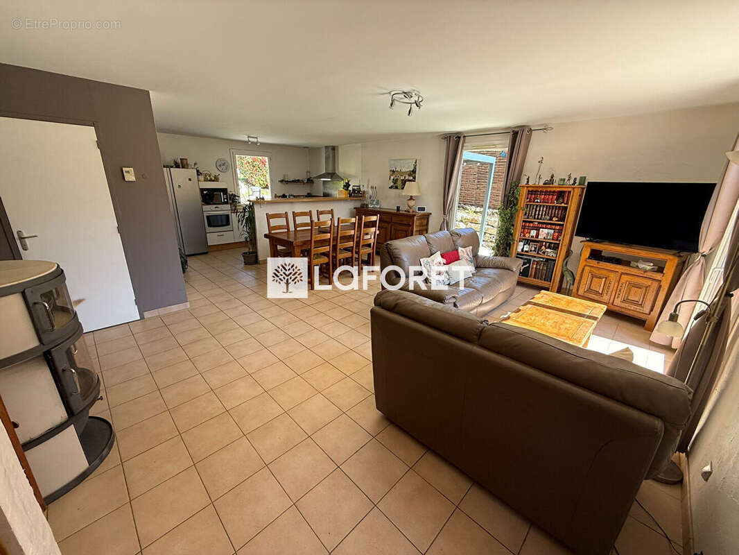 Maison à MONTAUROUX