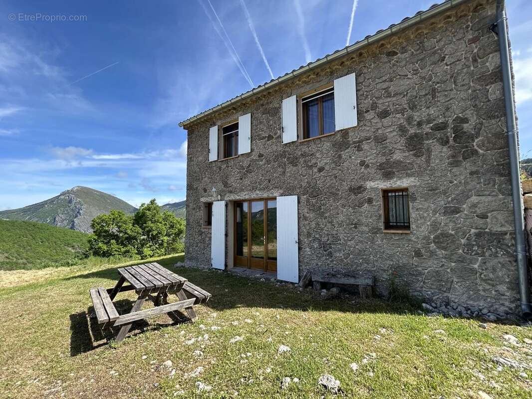 Maison à DIGNE-LES-BAINS