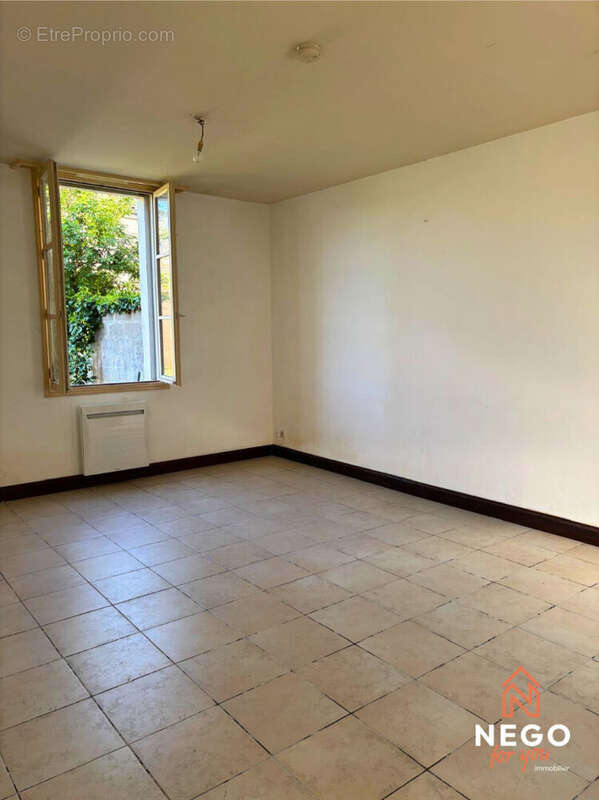 Maison à CHATEAUNEUF-SUR-SARTHE