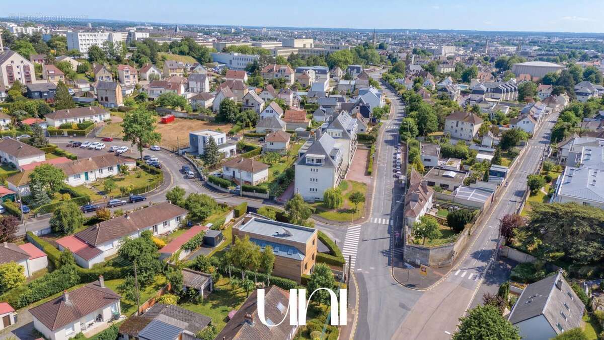 Maison 8 pièces de 210 m2 avec terrasse - Caen Université - photo 6
