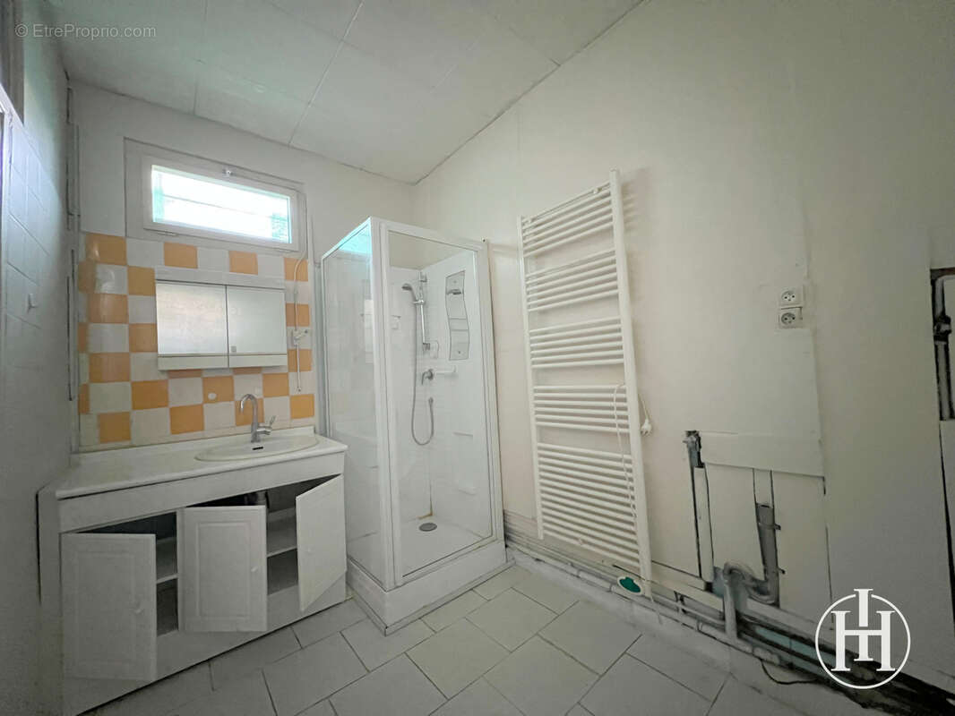 Maison à SAINT-AMAND-MONTROND