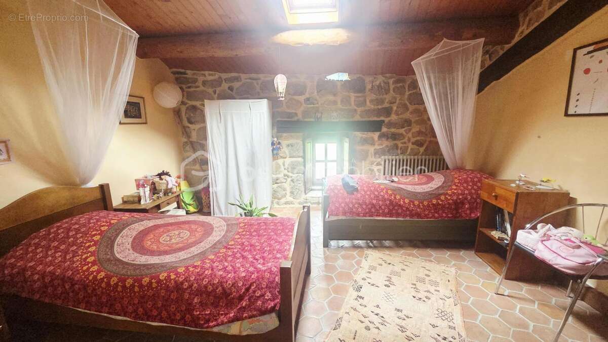 Maison à LAVIOLLE