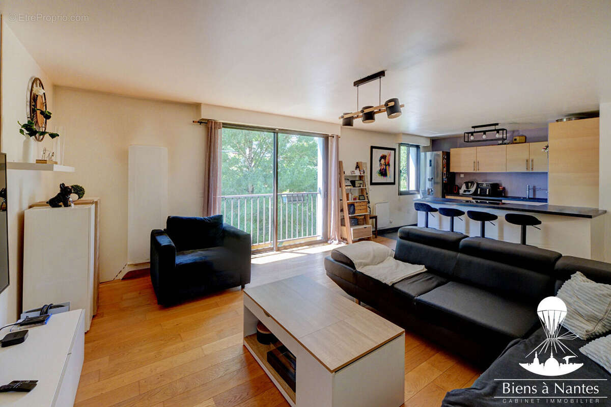 Appartement à INDRE