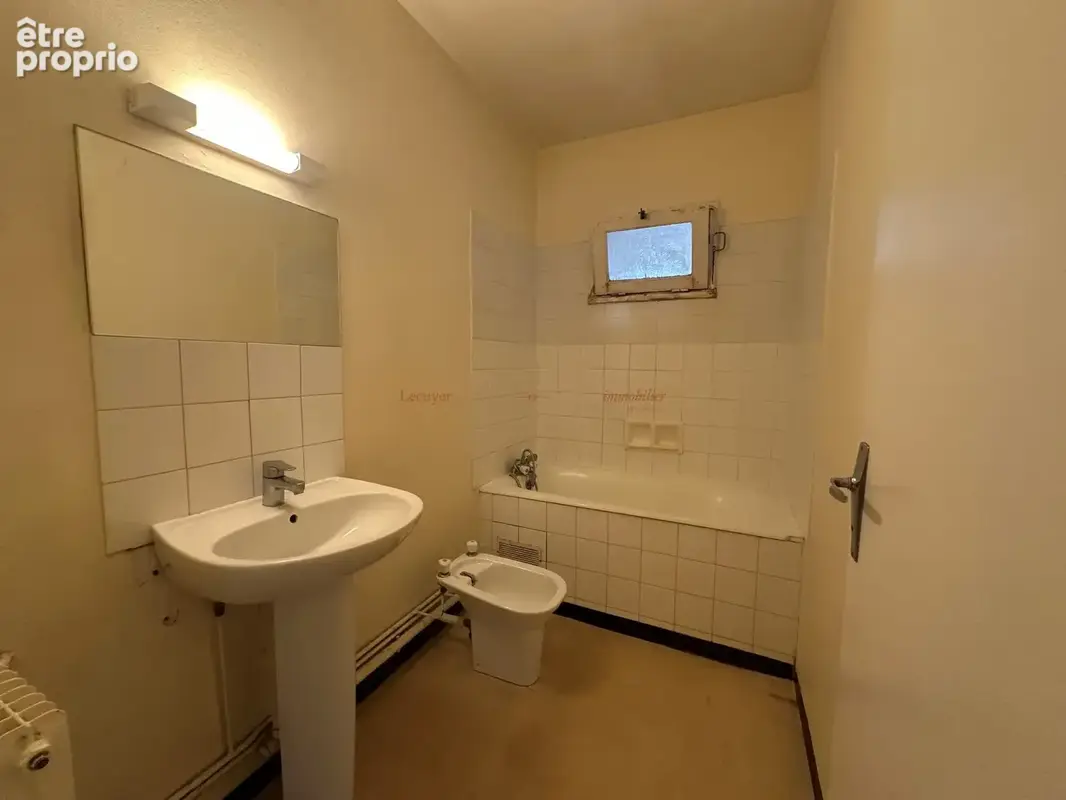 Appartement 2 pièces 45 m² à vendre à Reze (44400) - photo 4