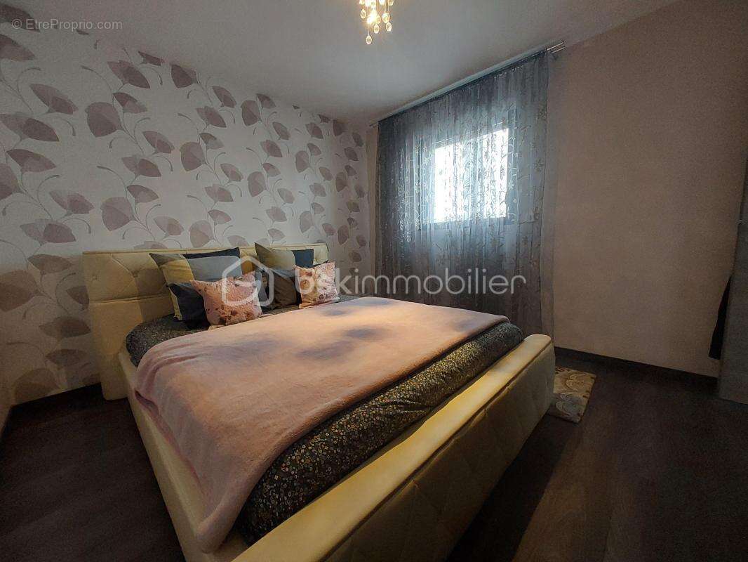 Maison à PONT-DU-CHATEAU