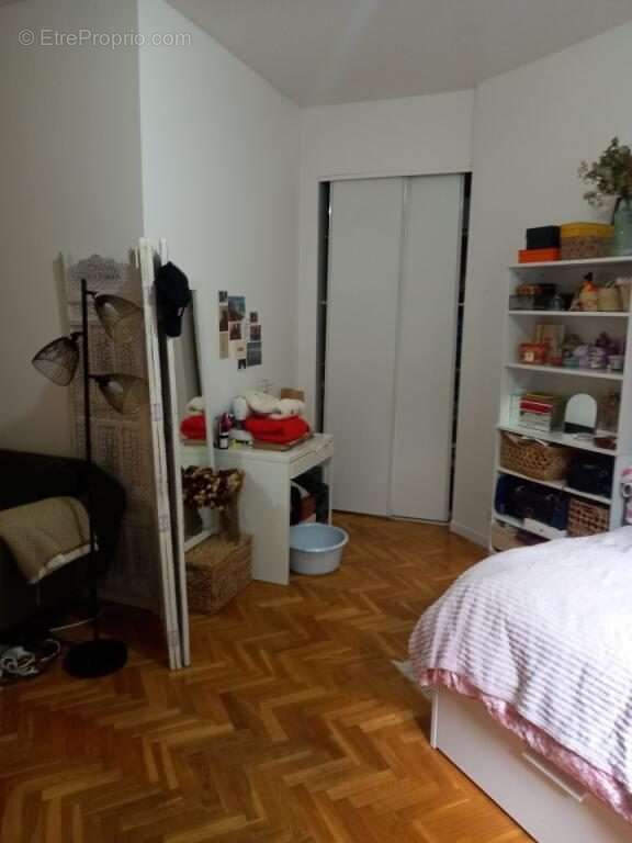 Appartement à ISSY-LES-MOULINEAUX