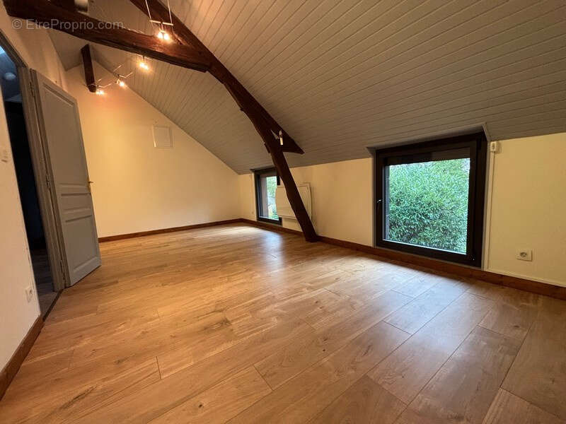 Maison à SAINT-MARTIN-DE-BOSCHERVILLE