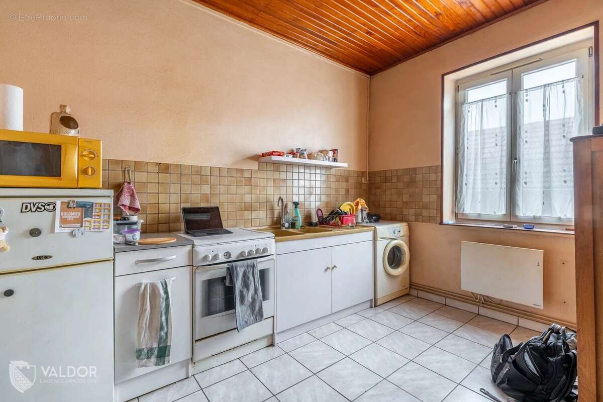 Appartement à LA TOUR-DU-PIN