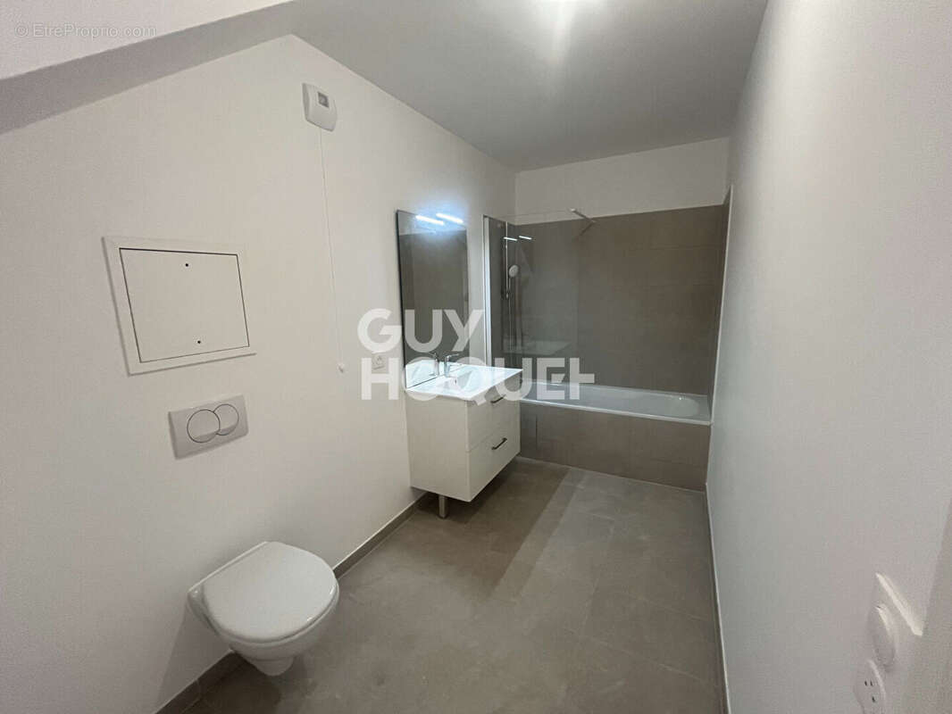 Appartement à ISSY-LES-MOULINEAUX