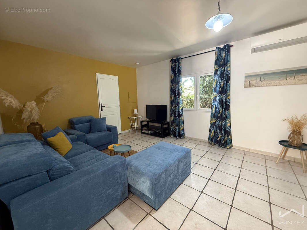 Maison à LA GARDE-ADHEMAR