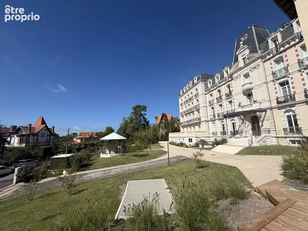 Bâtisse d'exception - Duplex de prestige au dernier étage - photo 3