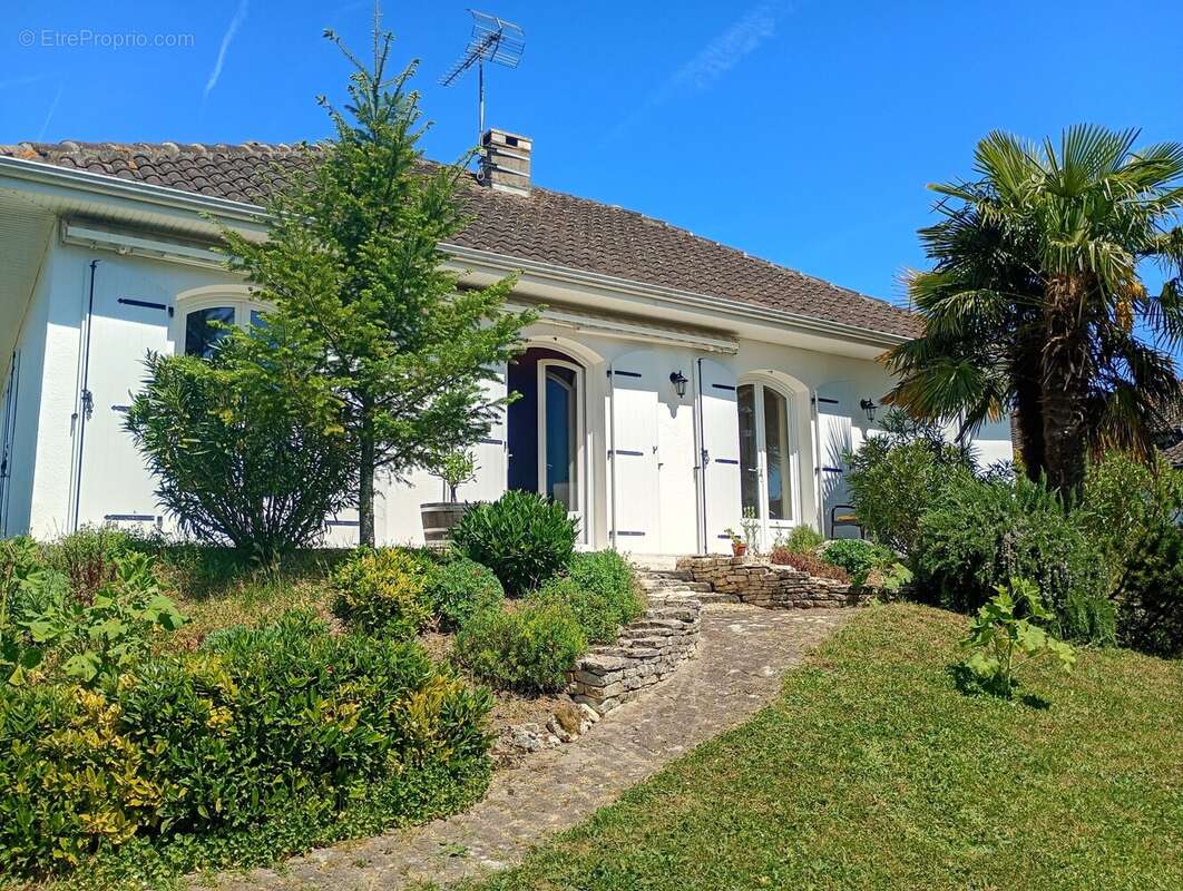 Maison 86 m² à Saint-Brice  - photo 8