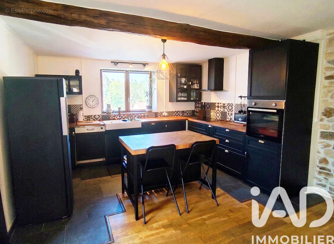 Photo 2 - Maison à MONTREUIL-AUX-LIONS