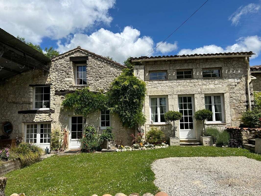 Maison à DURAS