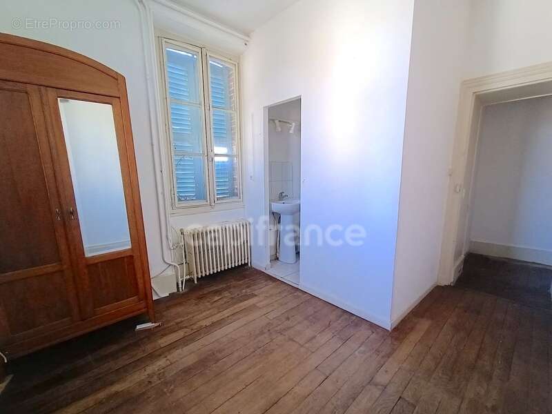 Maison à VILLEVALLIER