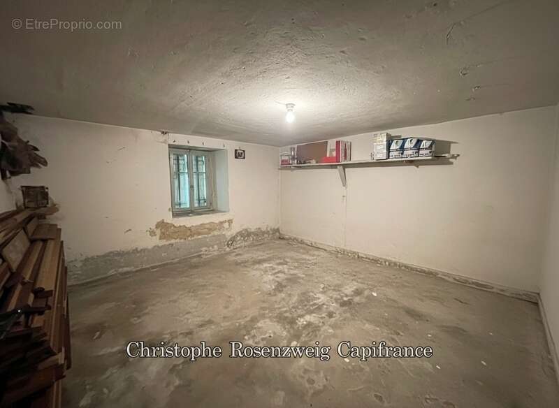Maison T6 de 140 m2 plus Annexe de 55 m2 - photo 12