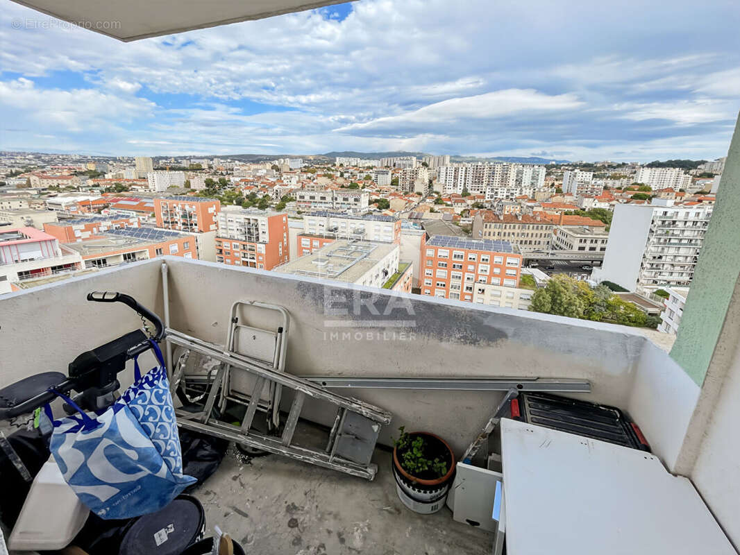 Appartement à MARSEILLE-3E