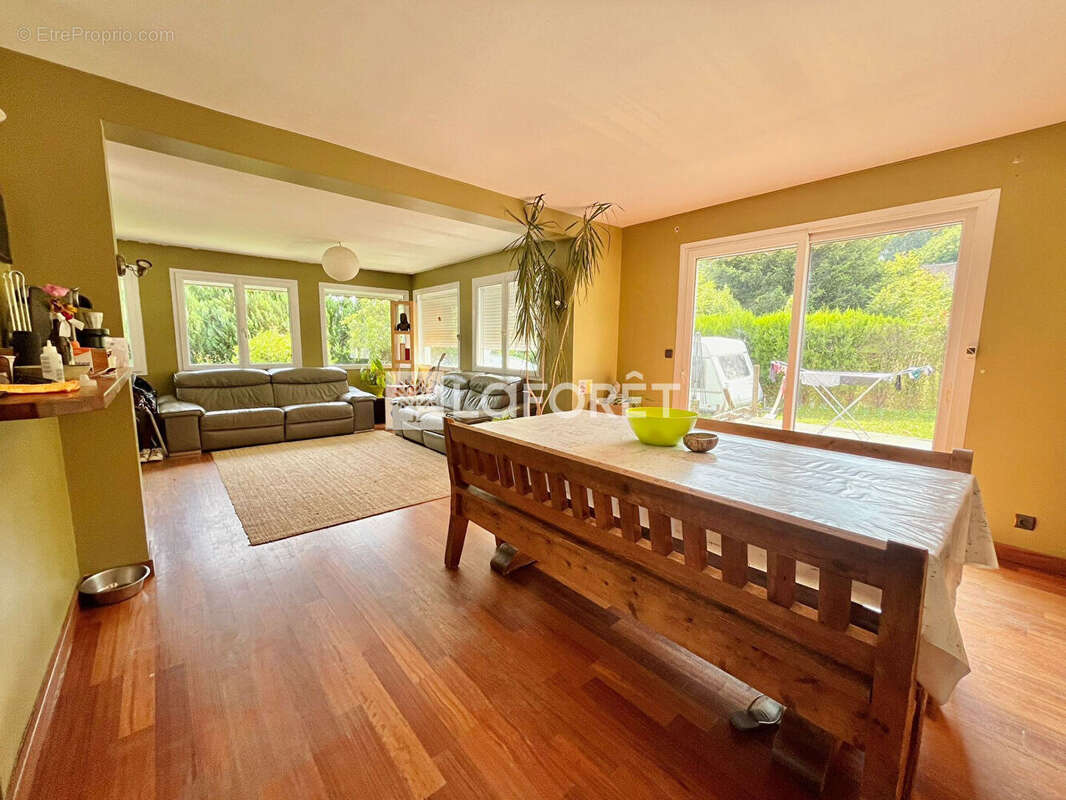 Maison à MILLY-LA-FORET