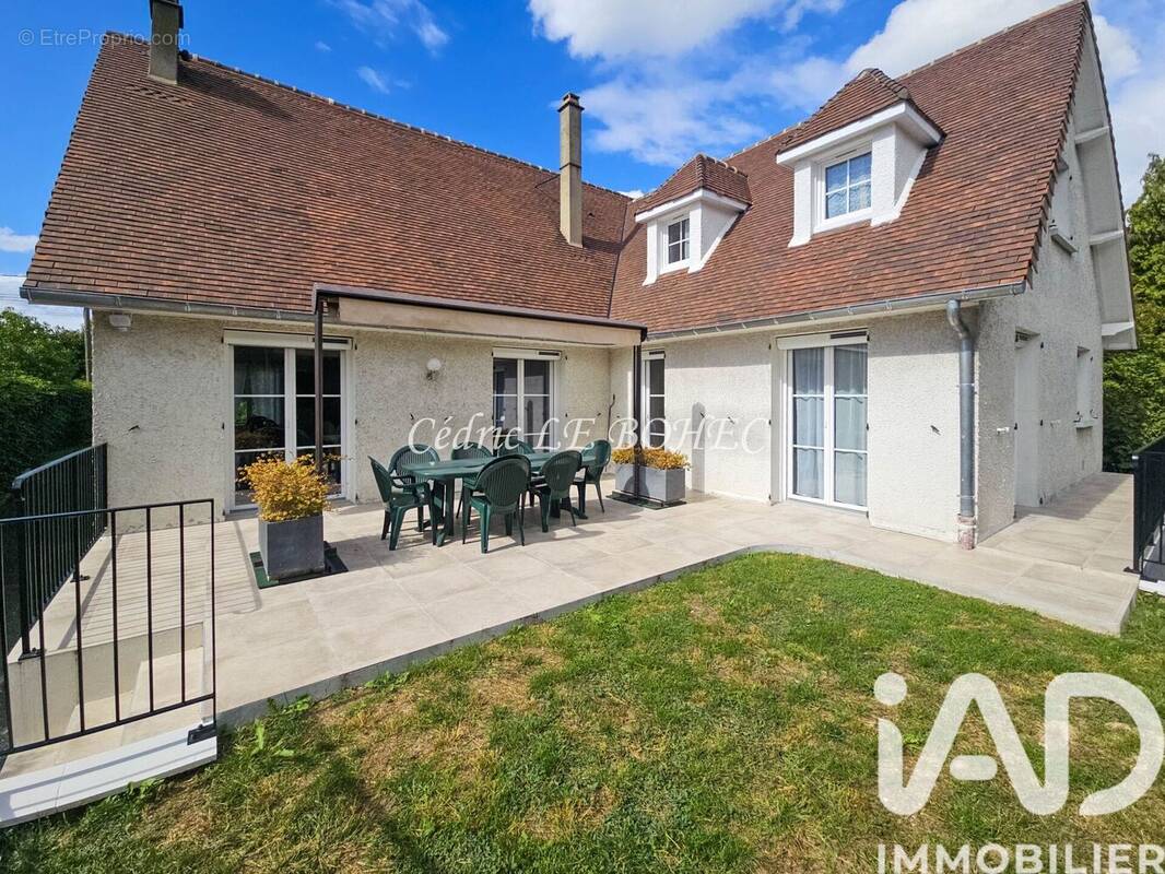 Photo 1 - Maison à TAVERNY