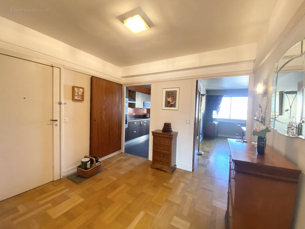 Appartement à LE RAINCY