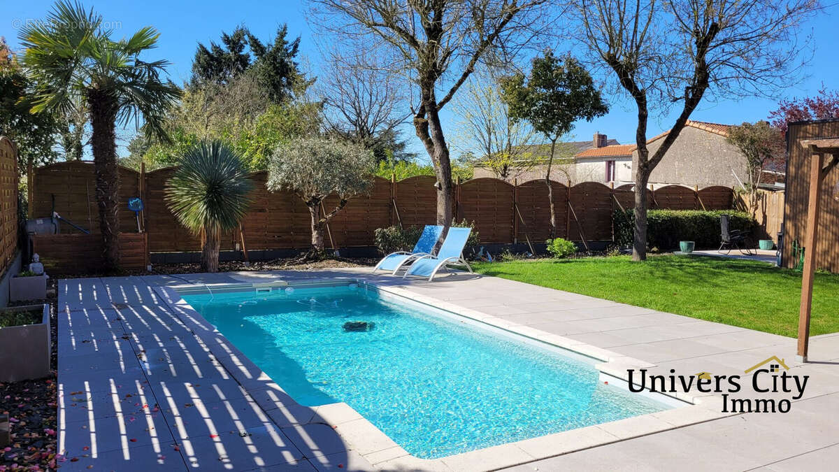 Maison à LES SORINIERES