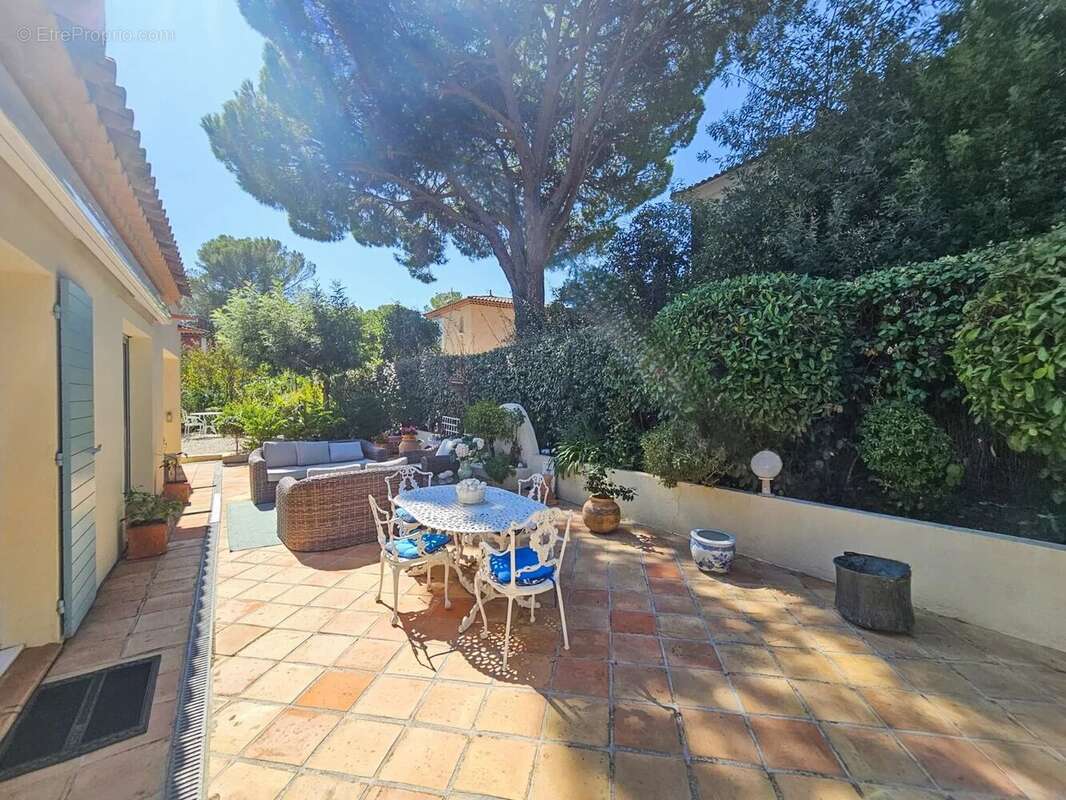 Maison à SAINT-RAPHAEL