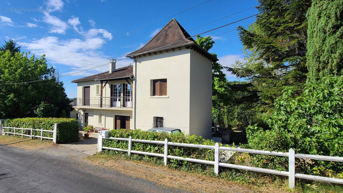 Maison à TURENNE
