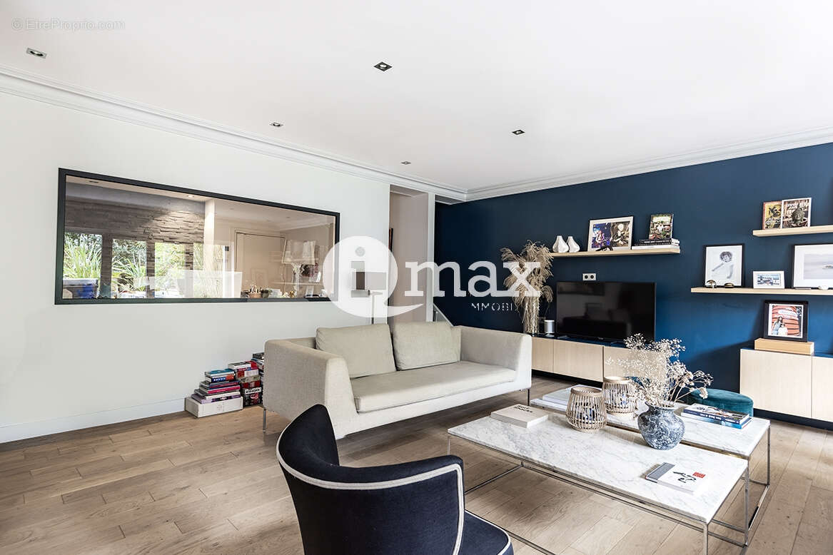 Appartement à LEVALLOIS-PERRET