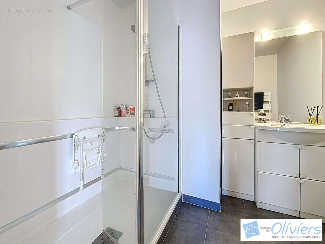 Maison à VOISINS-LE-BRETONNEUX