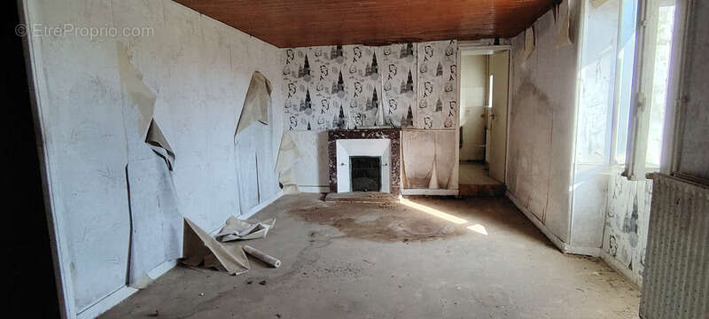 Maison à ASSAIS-LES-JUMEAUX