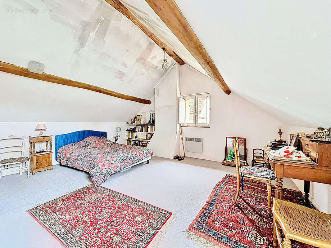 Maison à VER-LES-CHARTRES