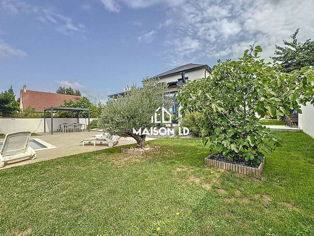 Maison à BARON-SUR-ODON