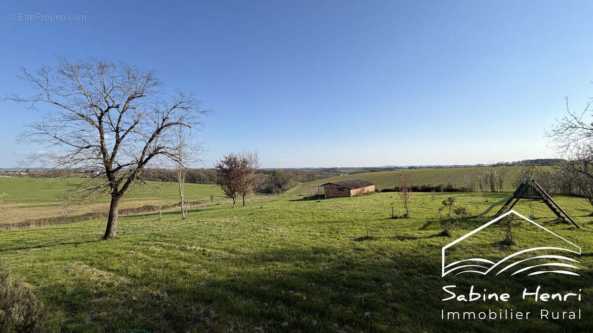 Maison à MIRANDOL-BOURGNOUNAC
