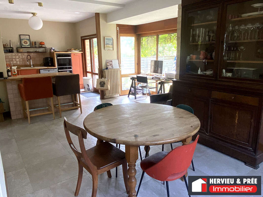 Maison à OUISTREHAM