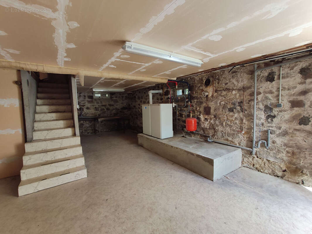 Maison à SAINTE-FEYRE