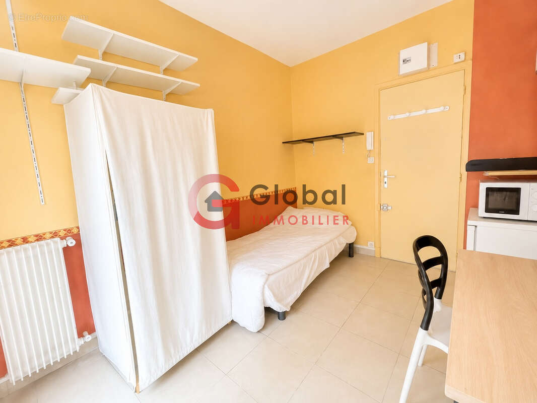Appartement à MARSEILLE-8E