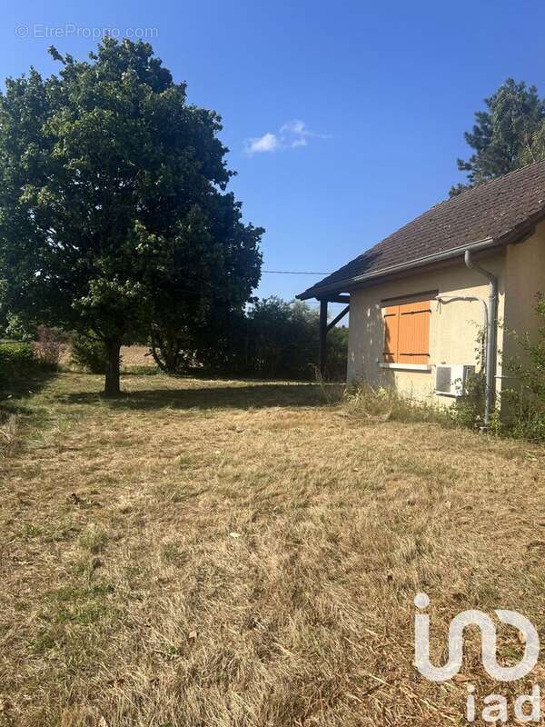 Photo 3 - Maison à SAINT-PIERRE-DE-CHANDIEU