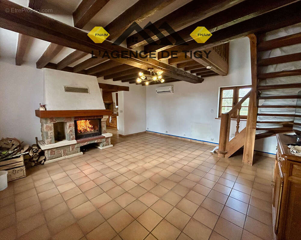 Maison à SAINT-PERE-SUR-LOIRE